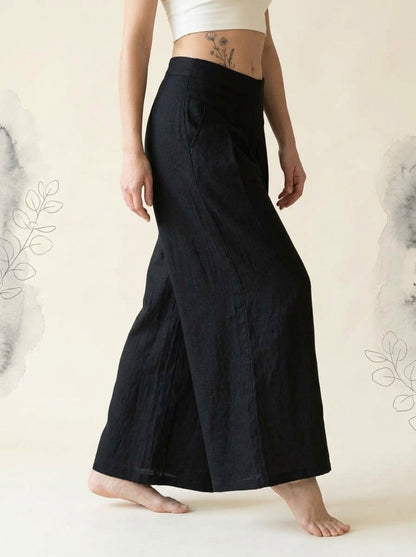 Cotton-Linen Wide-Leg Pants with Pockets in Black, side view